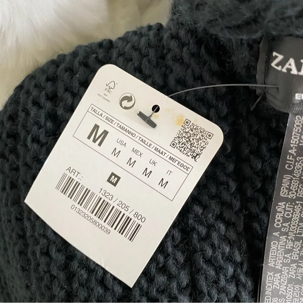 NEW ZARA black knit scarf